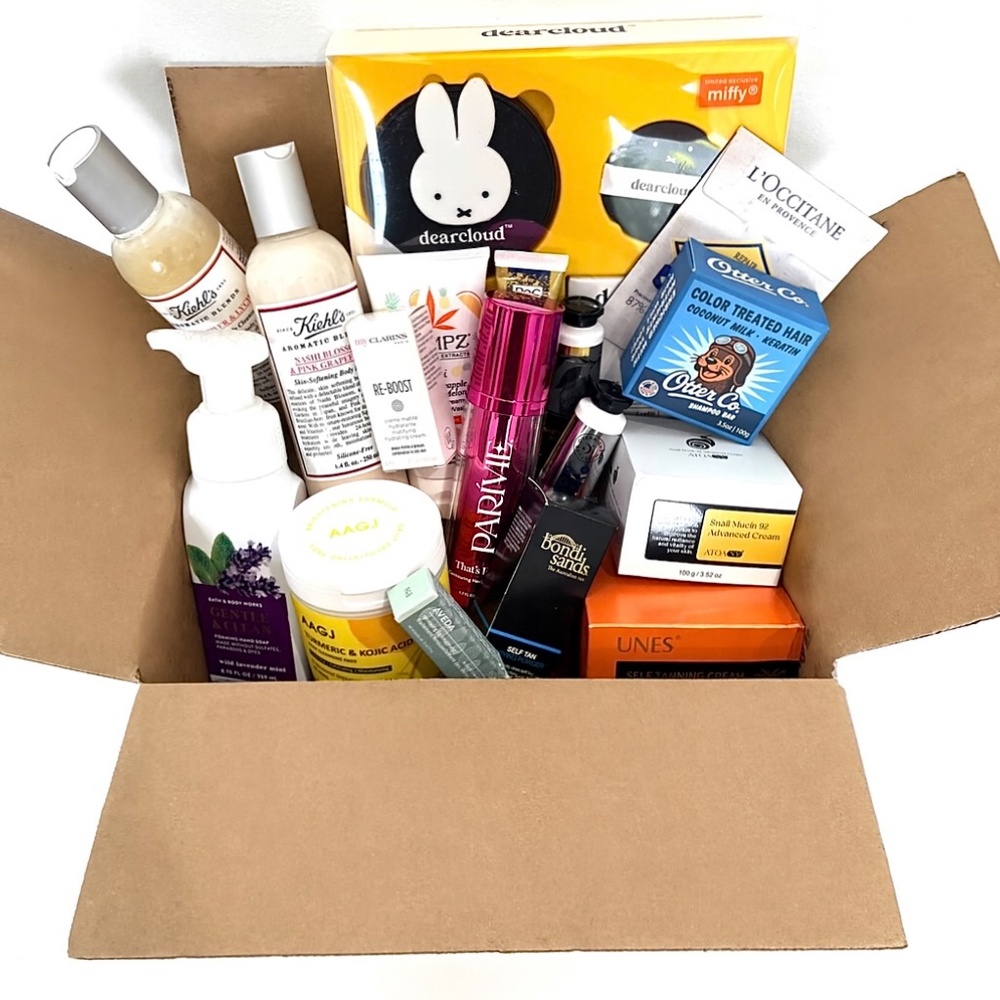 Beauty Bundle MYSTERY Box Skin Care, Make Up Hair Care, etc - Picture 3 of 5